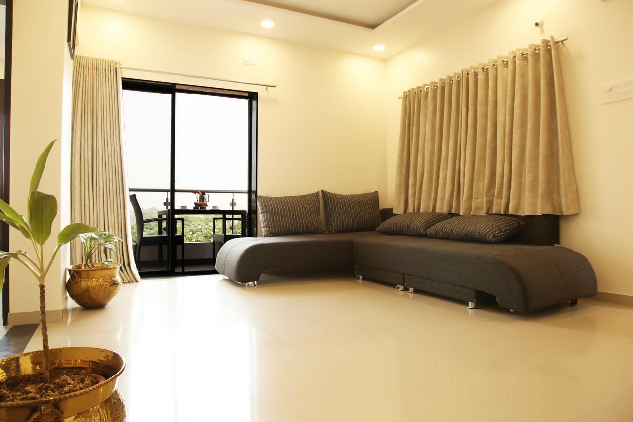 Saburi Apartments Shirdi Exterior photo